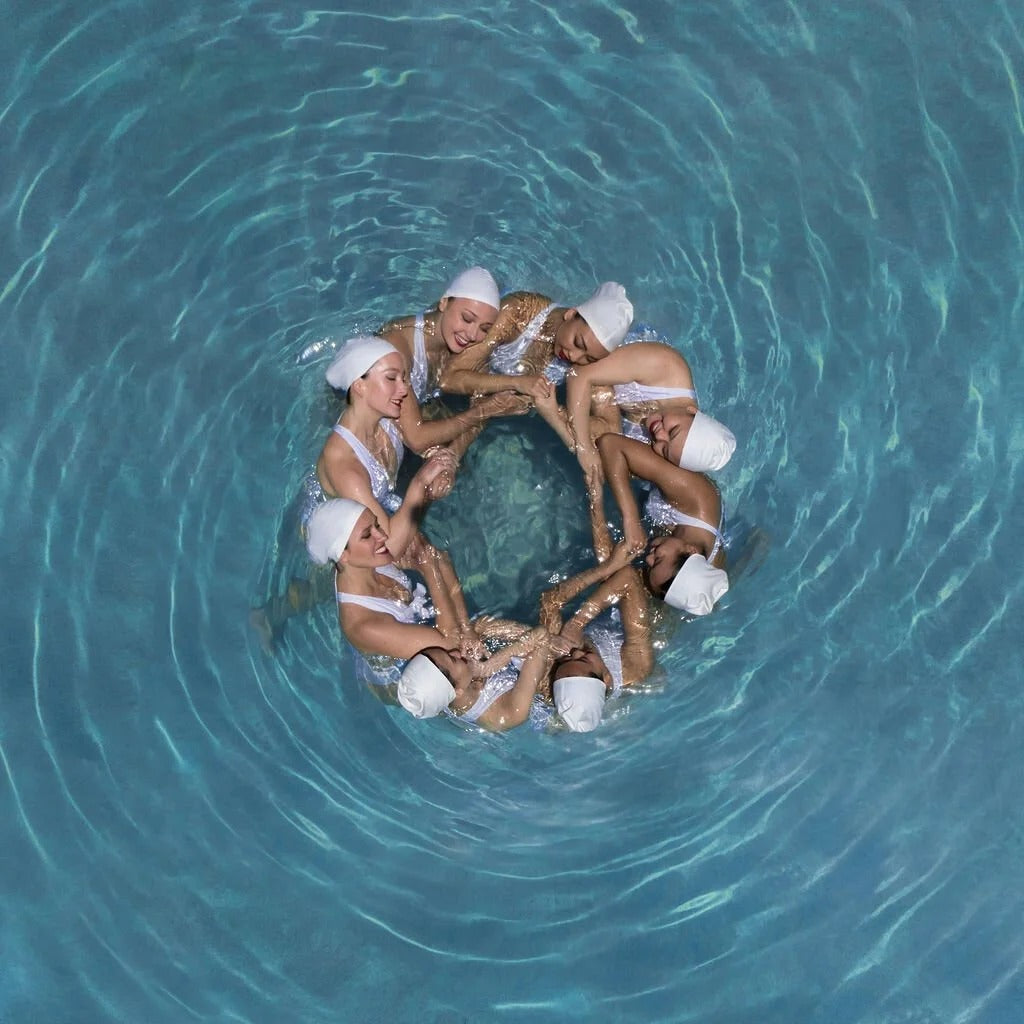 CIRCLE IN SYNCHRO